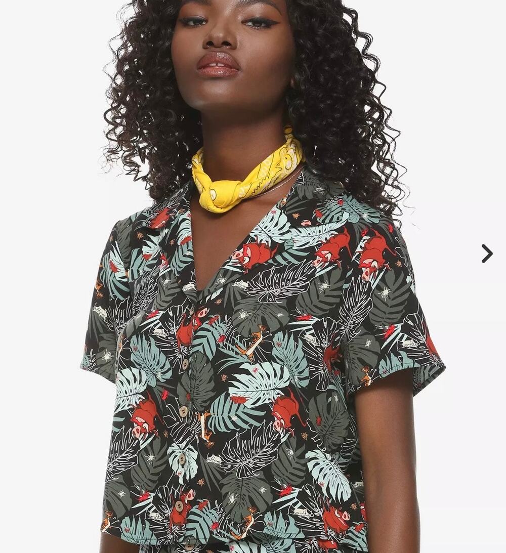 Her Universe Disney The Lion King Timon & Pumbaa Jungle Girls Woven Button-Up L